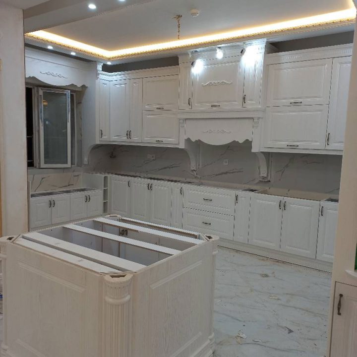 عکس کابینت نئوکلاسیک پلی اورتان